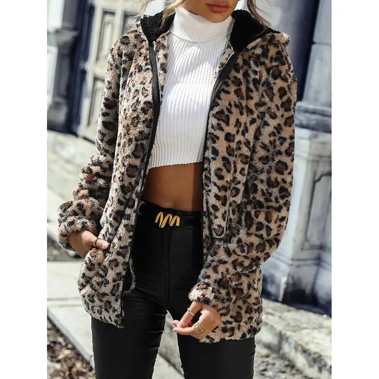 Scarlett | Cosy Jacket In Leopard Plush