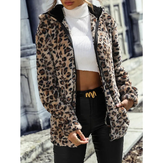 Scarlett | Cosy Jacket In Leopard Plush