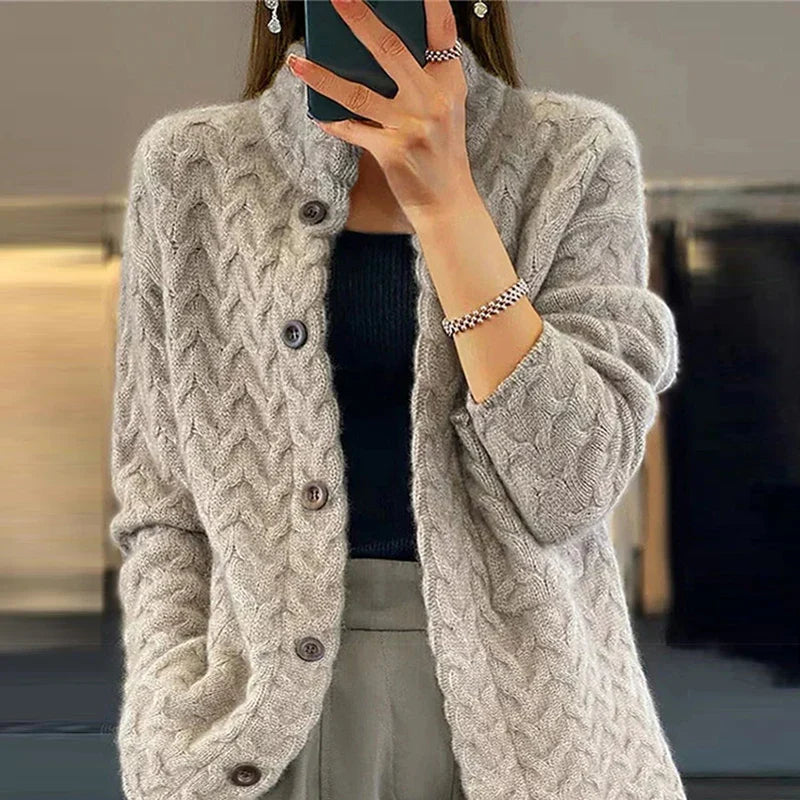 Nathalie | Classic Cardigan